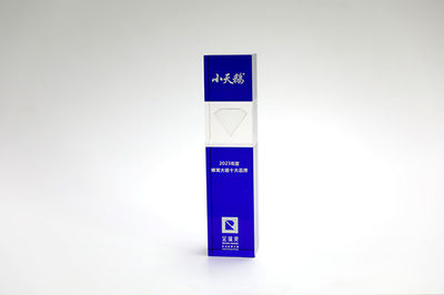 卓越前行 小天鹅荣获2023金瑞奖“蜂窝大板十大品牌”称号，引领水暖管道零件行业新篇章