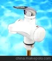 电热水龙头选购指南 塑料与锌合金材质对比