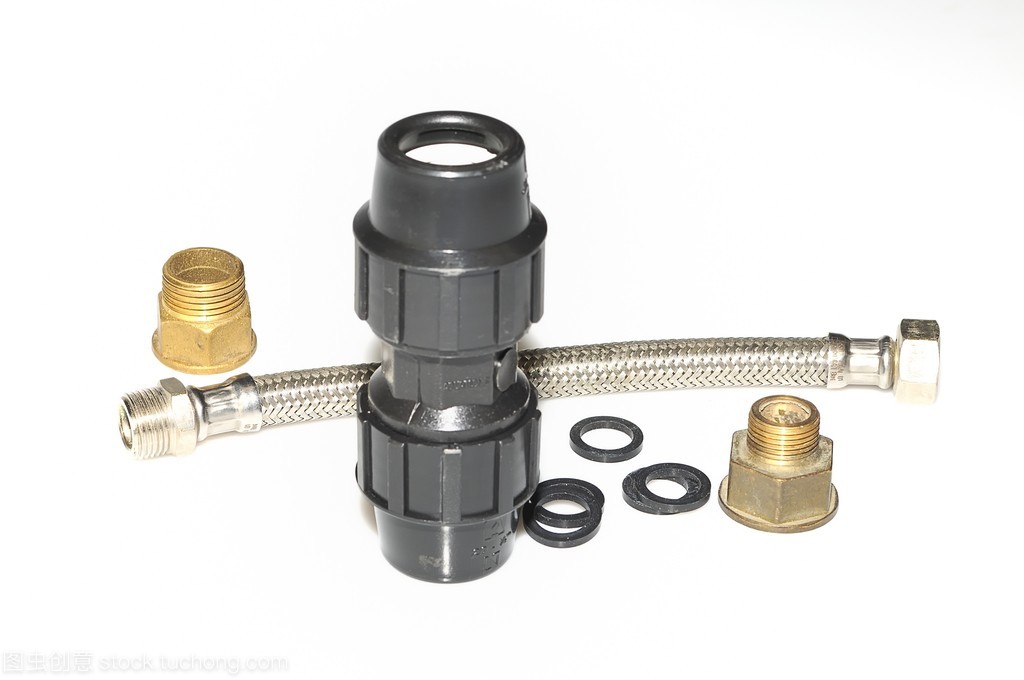 水暖管道系统的核心 常见零件详解与应用